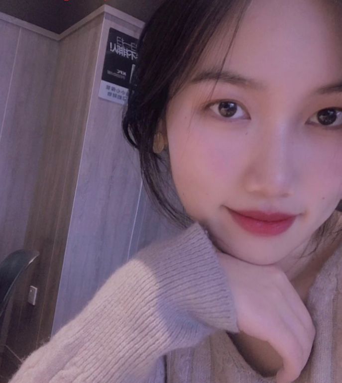 武汉某大学生辍学学生妹 B嫩水多